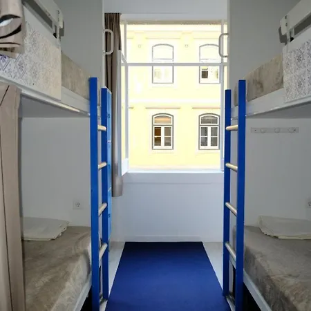 Hostal Paradise *