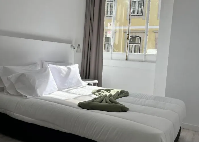 بيت شباب Paradise