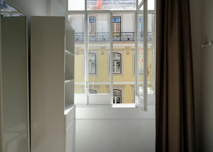 بيت شباب Paradise