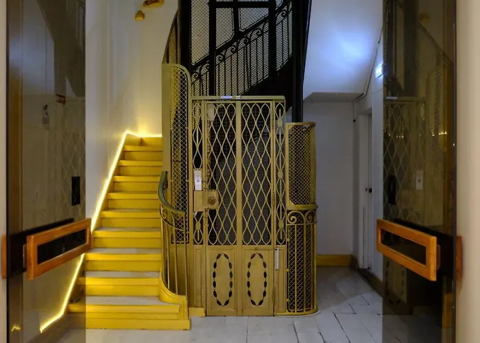 بيت شباب Paradise *